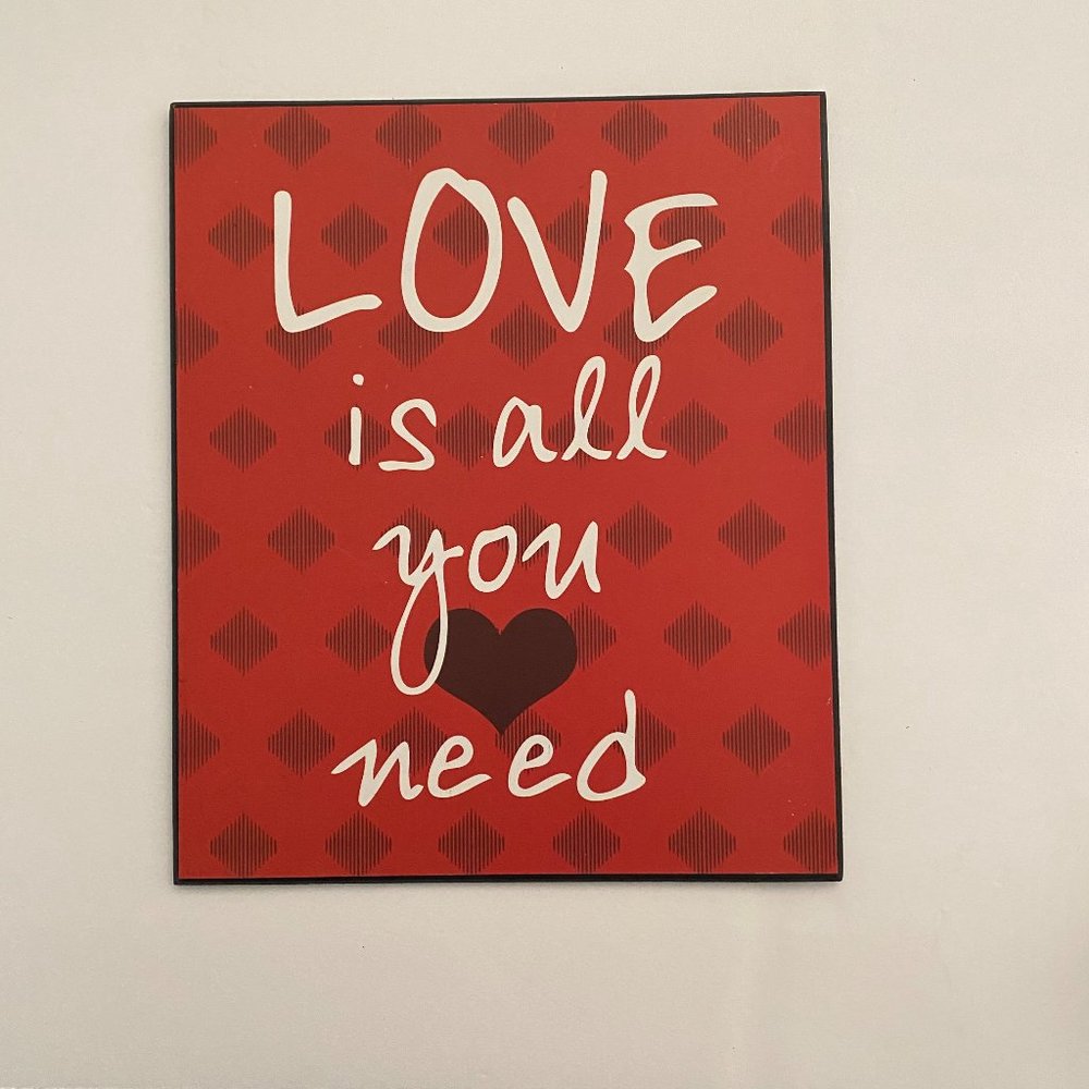 🌸 "Love‎ is all you need" Wall Art